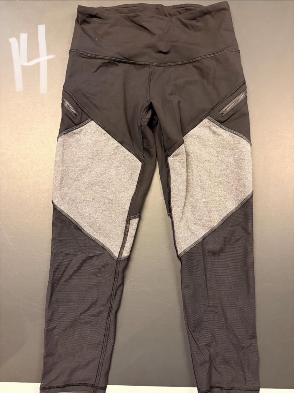 Ivivva by Lululemon Cropped Leggings (Kids size 14)